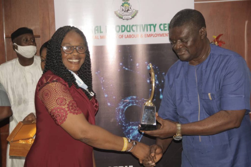 Aretola Appreciates “Shared Prosperity” Govt over Leadership Award ..Dedicates Honour to Mgt, Staff of Imo Sports Commission