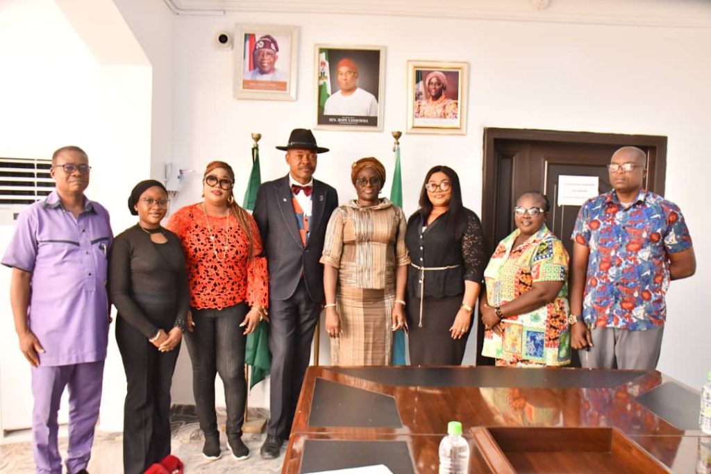 Old Peers Of Owerri Visit Imo Deputy Governor