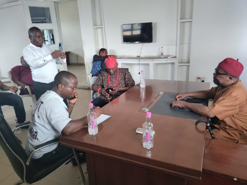 Ohoba Autonomous Community Visits Hon Oziri, SA Community Relations To Imo State Governor