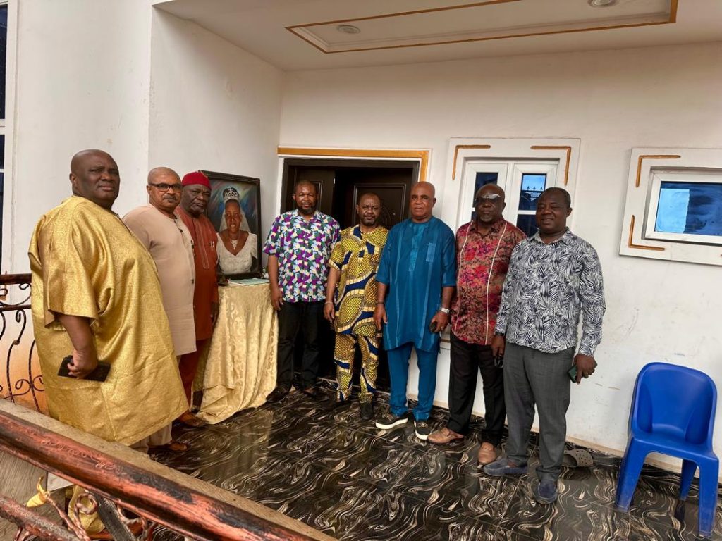 Okigwe First Movement Visits Horn Newspaper Publisher, Bright Njoku Over Wife’s Death