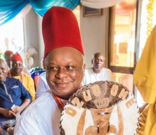 Etiti Omuma Community Honours Son, Clifford Okoro With "Ozuomee" Chieftaincy Title By Onyekachi Eze Apparently satisfied by his selfless contributions to the development of the Community, the Traditional Ruler, Cabinet members and the entire People of Etiti Omuma Autonomous Community, in Oru East Local Government Area, Imo State, have recognized one of her illustrious sons, Sir Clifford Kelechi Okoro with "Ozuomee of Omuma" Chieftaincy title. It was atmosphere of love, eulogies and exchange of love at the palace of HRH Eze Godspower O.B Okaforanyanwu, the Igwe 4th of Etiti Omuma Community on Friday, October 10, 2025 as Sir Clifford Okoro was conferred with the chieftaincy rank. Eze Okaforanyanwu while conducting the traditional ritual remarked that Chief Clifford Okoro has lived up to expectations in moral and character. He added that a Chieftaincy title is a respected position reserved for people of proven integrity which Chief Okoro is duly qualified for. The Monarch further expressed delight that in Etiti Omuma Autonomous Community and beyond, Okoro has paid his dues diligently especially by his numerous ideas, suggestions, opinions and contributions towards the growth and development of the community. To that effect, Eze Okaforanyanwu enjoined the natives to always live upright, adding that for the community to have decided to bequeath Ozuomee Chieftaincy award on Chief Okoro speaks volume of his exemplary leadership which he embodies. Other Community Members of Etiti Omuma present did not differ on the Eze's assertions of Chief Clifford Okoro; his philanthropic dispositions and kind heart. Most of them were overjoyed that the Community finally chose to reward all the good deeds of Okoro in the Community which boarders on oneness, unity of purpose and the spirit of communal co-existence. Reacting, Chief Clifford Okoro thanked Eze Okaforanyanwu and his Cabinet Members for honouring him. He promised that whatever may have ignited the zeal to confer him with the title, he will hold on to it, especially in the service of God and humanity. In a special note, he seized the opportunity to call on all of them to continue to pray and support the administration of Governor Hope Uzodimma to thrive in all the set goals of making Imo State better, adding that he is a son of the soil whom they are all proud of. To his family, Omuma kinsmen, friends and well wishers present, he acknowledged their solidarity to him. The recipient, Sir Clifford Okoro is the Director General, Imo State Bureau for Public Procurement and Price Intelligence, BPPPI.